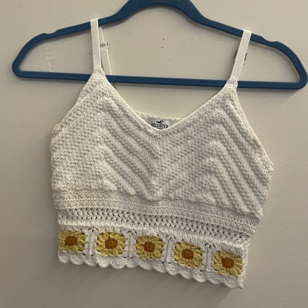 Hollister cropped sunflower tank top.